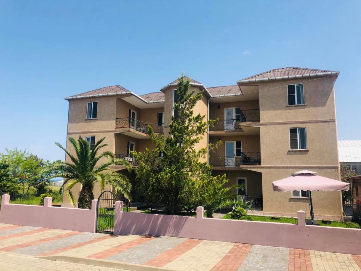 Nika Inn Kobuleti Exterior foto