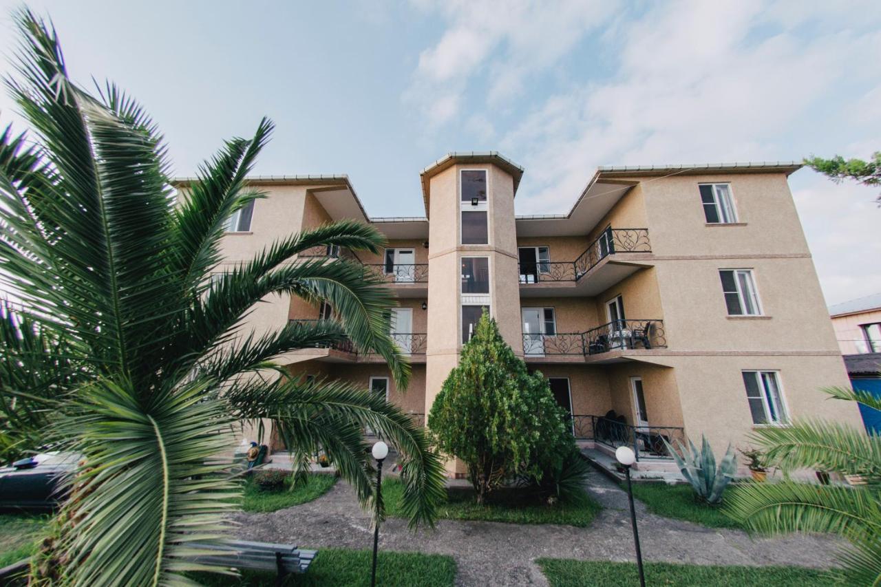 Nika Inn Kobuleti Exterior foto